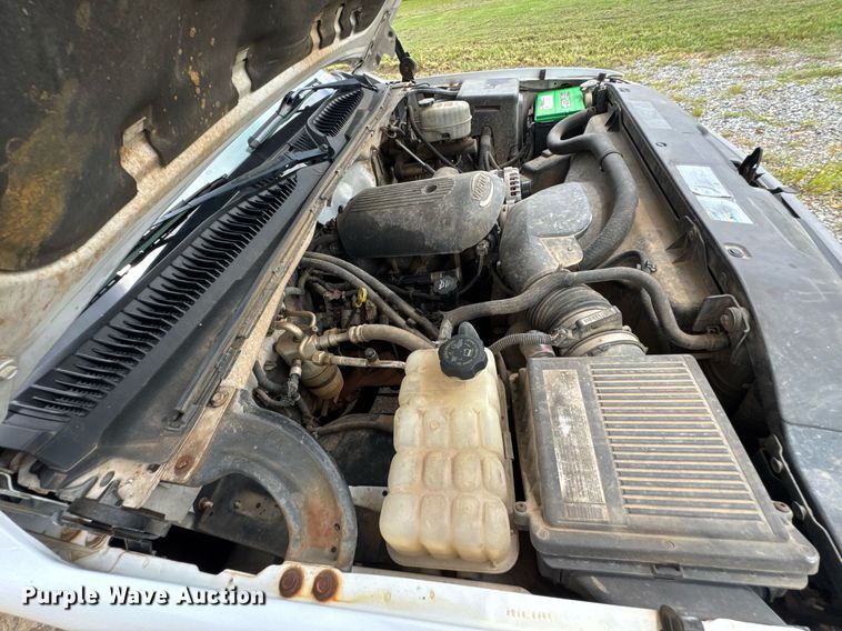 image for item DU9223 2006 GMC Sierra 2500HD pickup truck