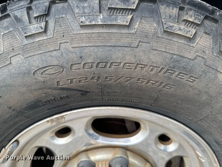 image for item DU9223 2006 GMC Sierra 2500HD pickup truck