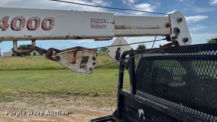 image for item DU9224 2007 Chevrolet Silverado 3500HD flatbed pickup truck