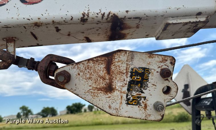 image for item DU9224 2007 Chevrolet Silverado 3500HD flatbed pickup truck