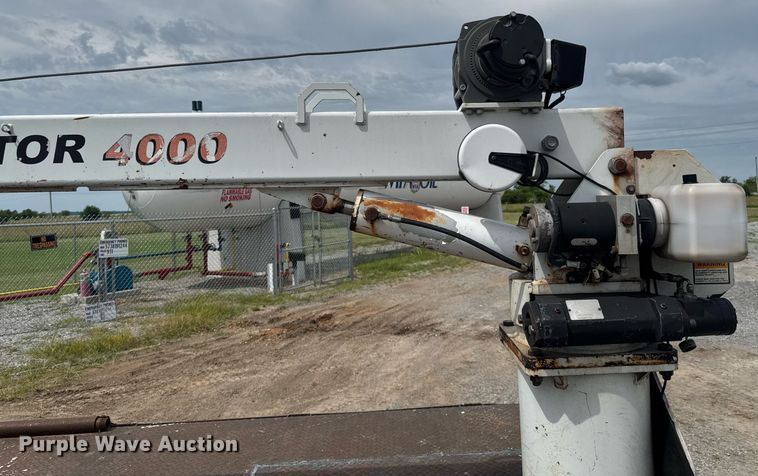 image for item DU9224 2007 Chevrolet Silverado 3500HD flatbed pickup truck