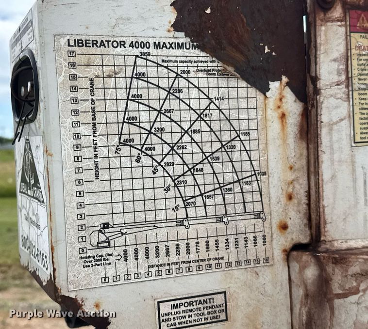 image for item DU9224 2007 Chevrolet Silverado 3500HD flatbed pickup truck