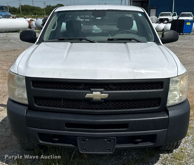 image for item DU9225 2011 Chevrolet Silverado 1500 pickup truck