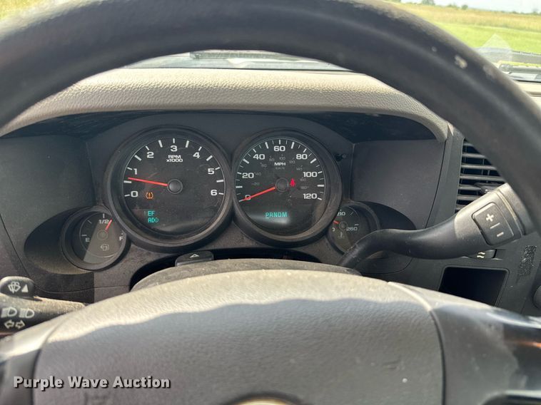 image for item DU9225 2011 Chevrolet Silverado 1500 pickup truck