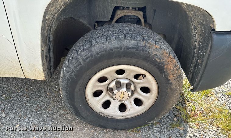 image for item DU9225 2011 Chevrolet Silverado 1500 pickup truck