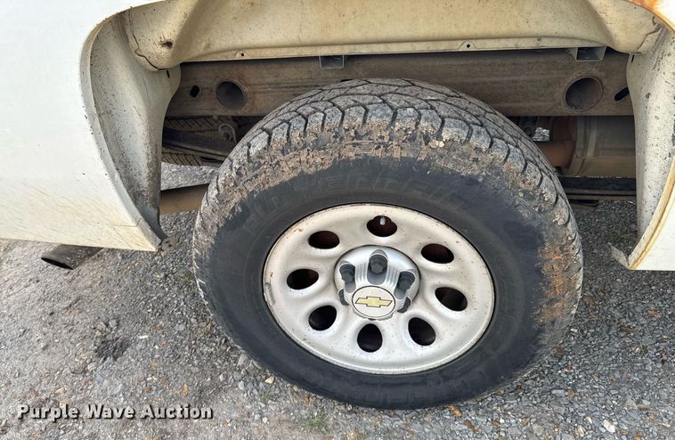 image for item DU9225 2011 Chevrolet Silverado 1500 pickup truck