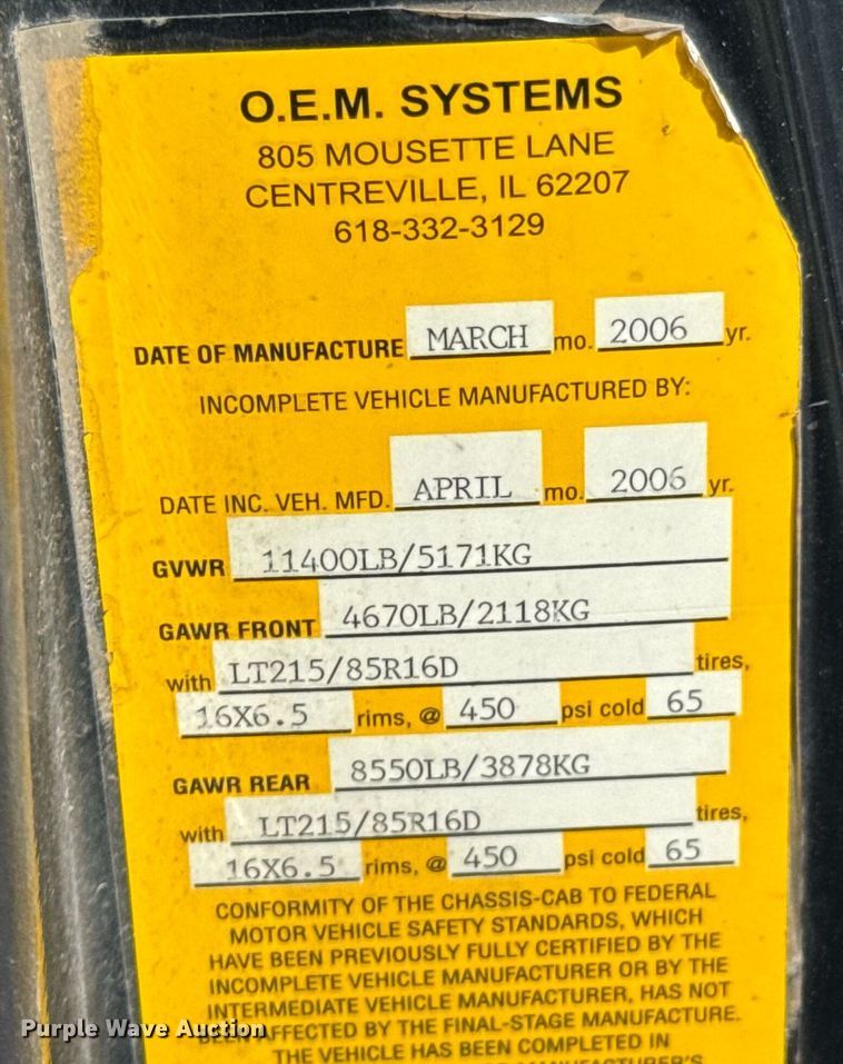 image for item DU9228 2006 Chevrolet Silverado 3500 flatbed pickup truck