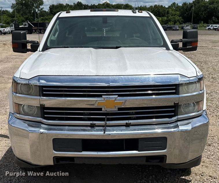 image for item DU9238 2015 Chevrolet Silverado 2500HD Crew Cab pickup truck