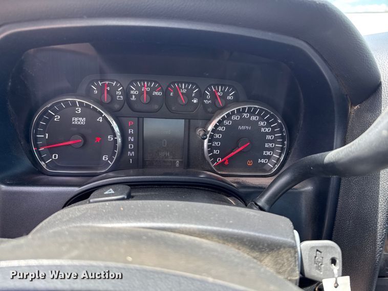 image for item DU9238 2015 Chevrolet Silverado 2500HD Crew Cab pickup truck