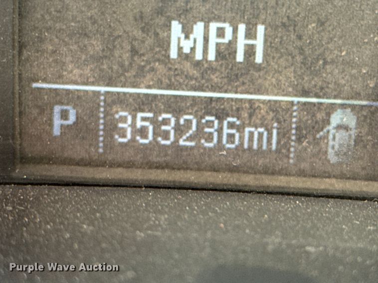 image for item DU9238 2015 Chevrolet Silverado 2500HD Crew Cab pickup truck