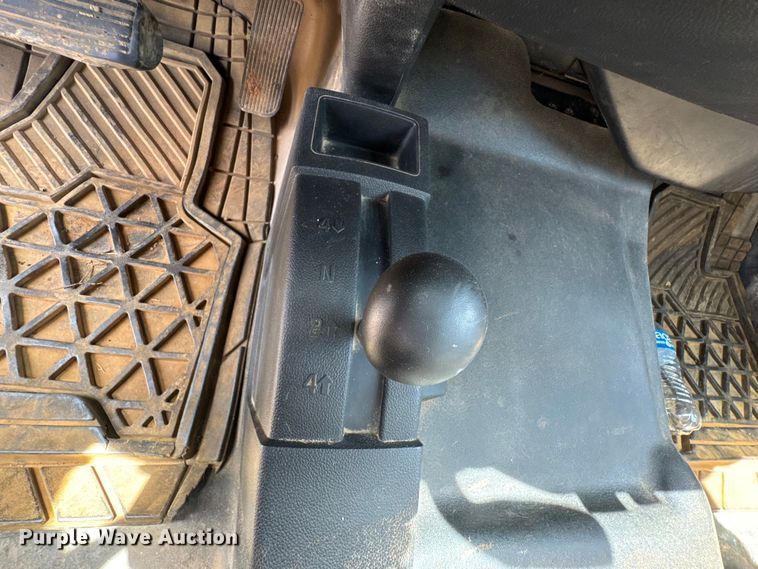 image for item DU9238 2015 Chevrolet Silverado 2500HD Crew Cab pickup truck