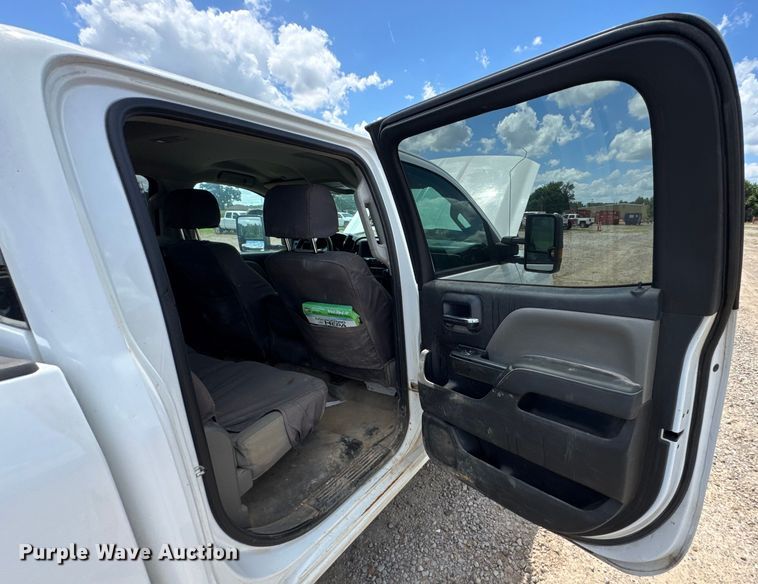 image for item DU9238 2015 Chevrolet Silverado 2500HD Crew Cab pickup truck