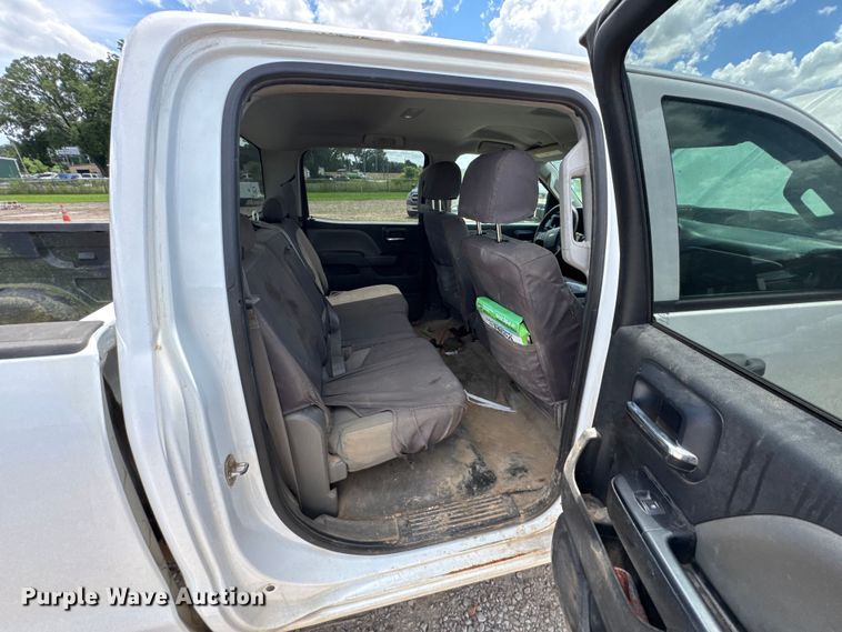 image for item DU9238 2015 Chevrolet Silverado 2500HD Crew Cab pickup truck