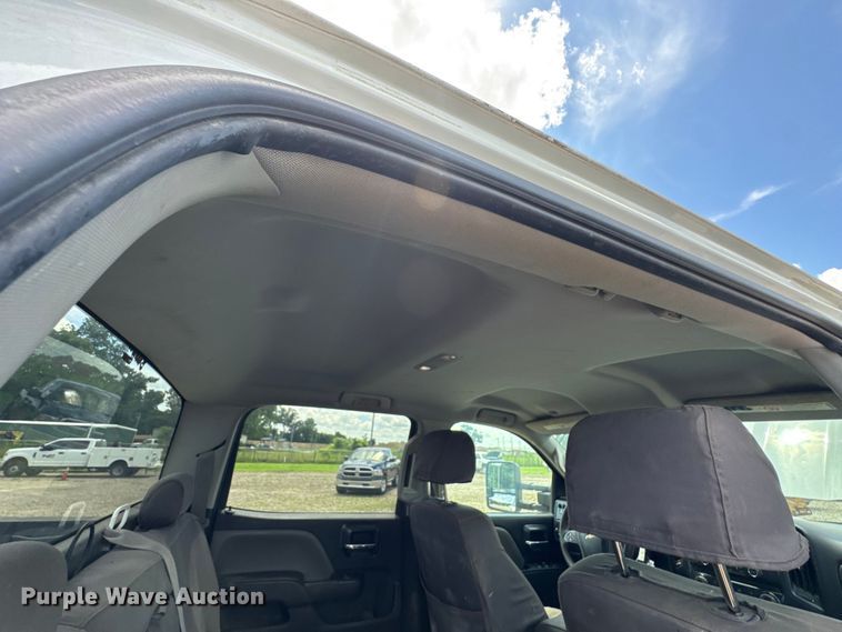 image for item DU9238 2015 Chevrolet Silverado 2500HD Crew Cab pickup truck