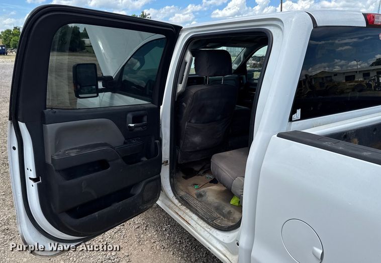 image for item DU9238 2015 Chevrolet Silverado 2500HD Crew Cab pickup truck