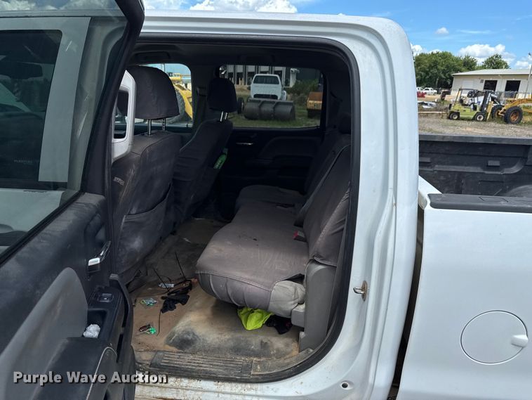 image for item DU9238 2015 Chevrolet Silverado 2500HD Crew Cab pickup truck