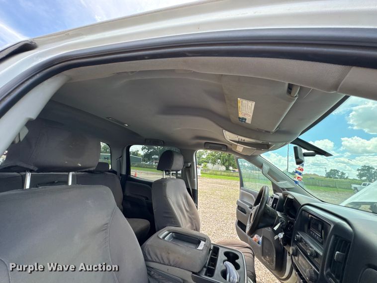 image for item DU9238 2015 Chevrolet Silverado 2500HD Crew Cab pickup truck