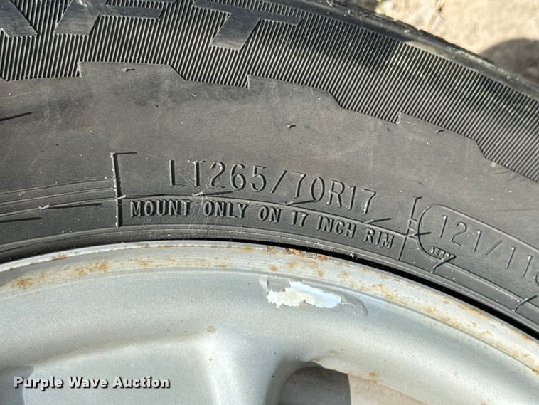 image for item DU9238 2015 Chevrolet Silverado 2500HD Crew Cab pickup truck