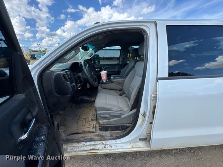 image for item DU9240 2019 Chevrolet Silverado 2500HD Crew Cab pickup truck