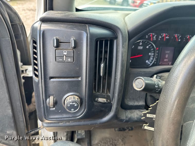 image for item DU9240 2019 Chevrolet Silverado 2500HD Crew Cab pickup truck