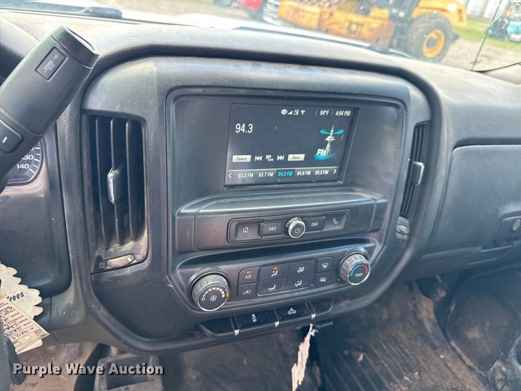 image for item DU9240 2019 Chevrolet Silverado 2500HD Crew Cab pickup truck