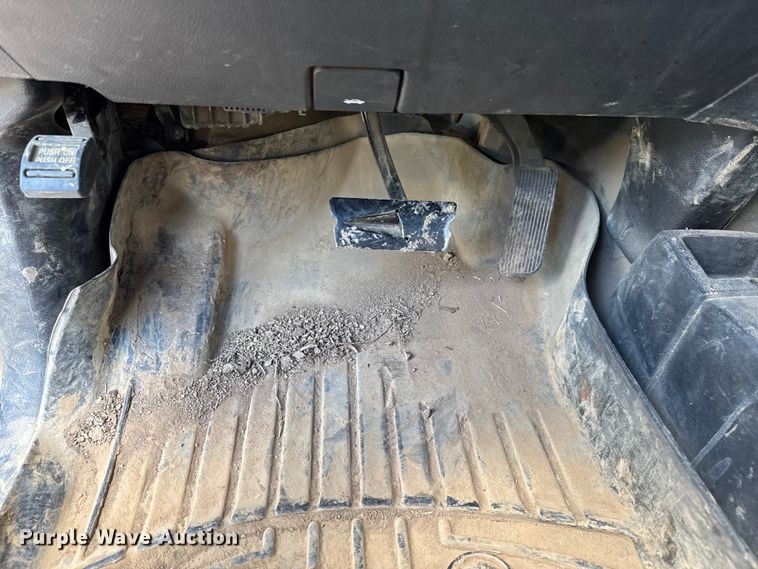 image for item DU9240 2019 Chevrolet Silverado 2500HD Crew Cab pickup truck