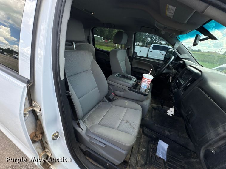 image for item DU9240 2019 Chevrolet Silverado 2500HD Crew Cab pickup truck