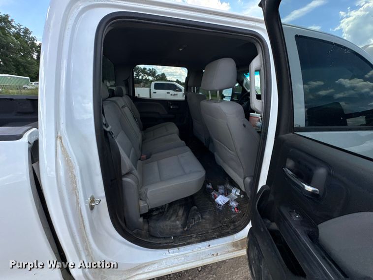 image for item DU9240 2019 Chevrolet Silverado 2500HD Crew Cab pickup truck