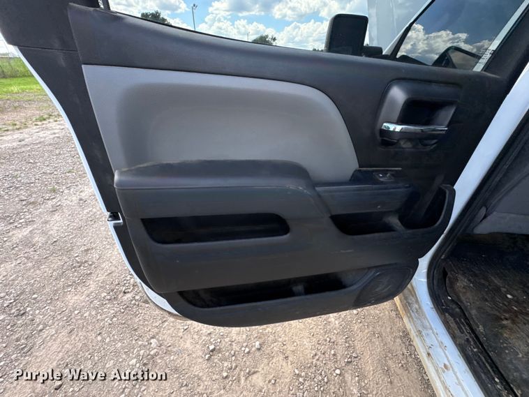 image for item DU9240 2019 Chevrolet Silverado 2500HD Crew Cab pickup truck