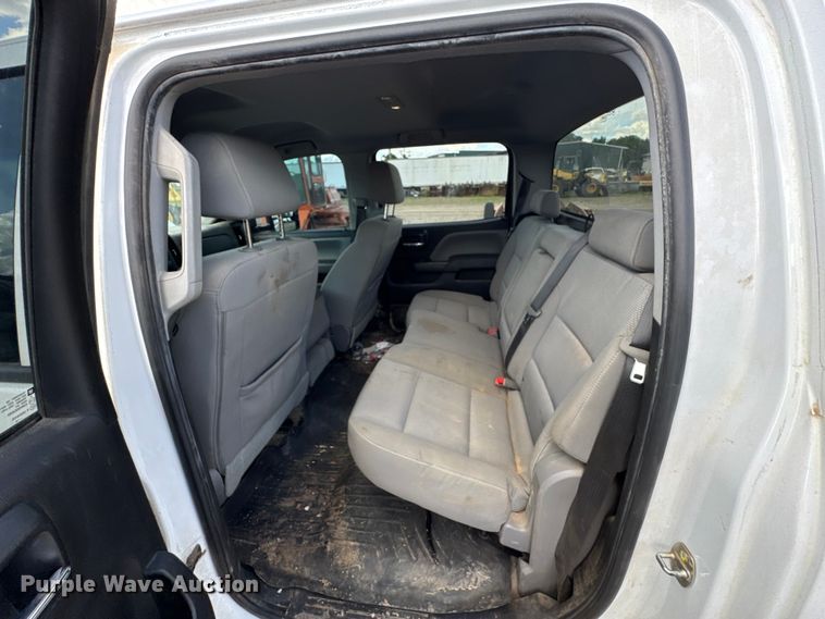 image for item DU9240 2019 Chevrolet Silverado 2500HD Crew Cab pickup truck