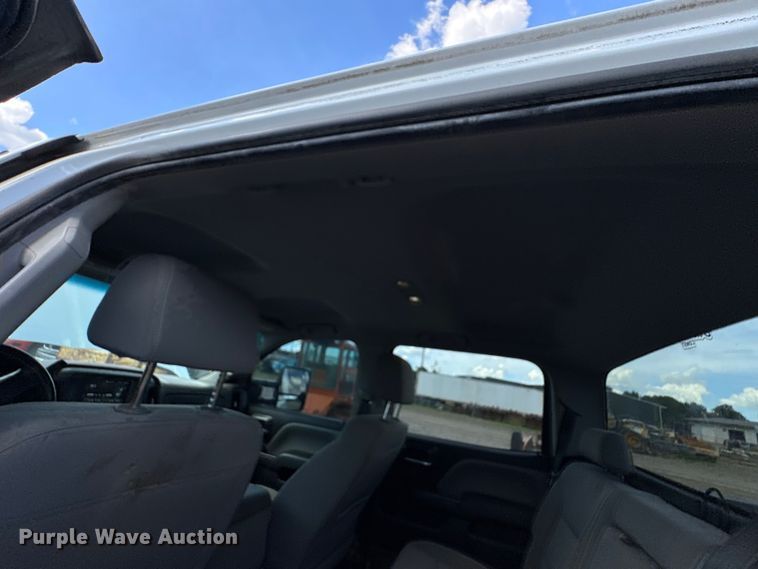 image for item DU9240 2019 Chevrolet Silverado 2500HD Crew Cab pickup truck