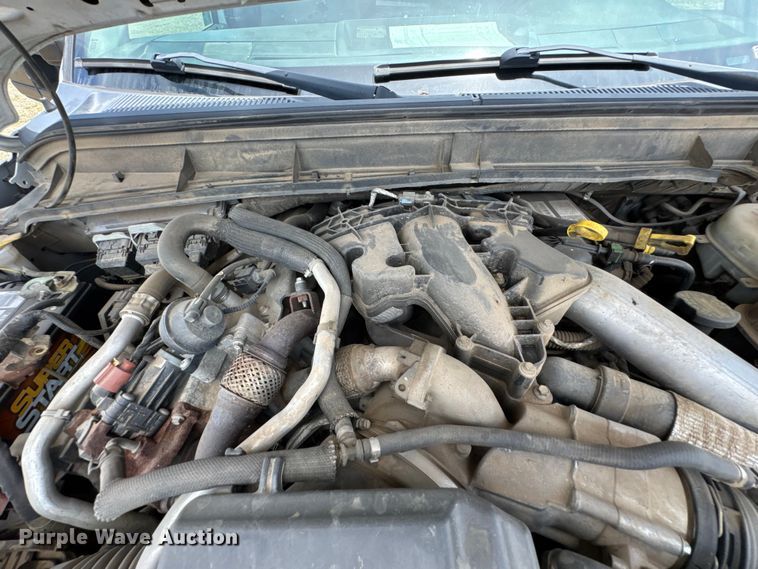 image for item DU9241 2013 Ford F550 flatbed truck