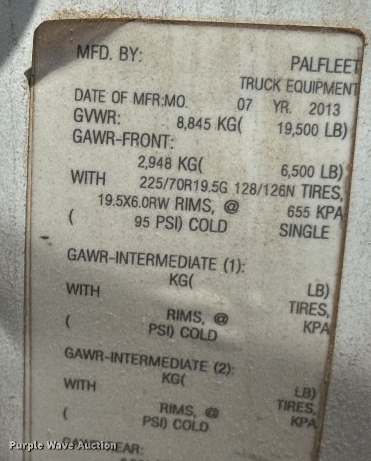 image for item DU9241 2013 Ford F550 flatbed truck