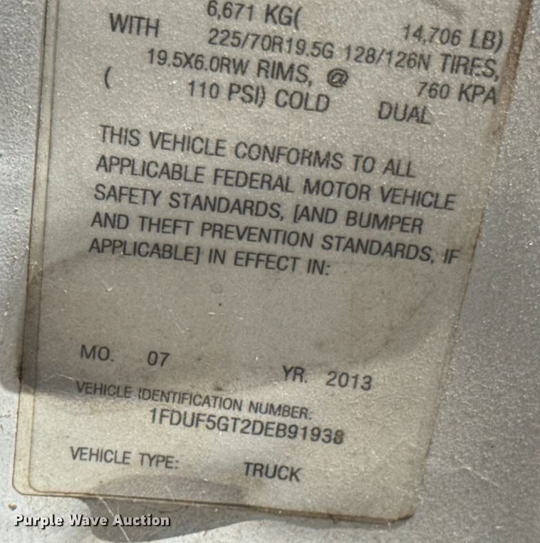 image for item DU9241 2013 Ford F550 flatbed truck