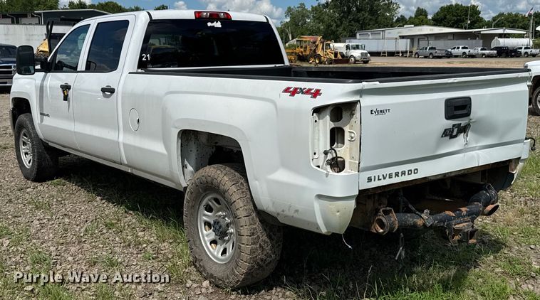 image for item DU9242 2015 Chevrolet Silverado 2500HD Crew Cab pickup truck