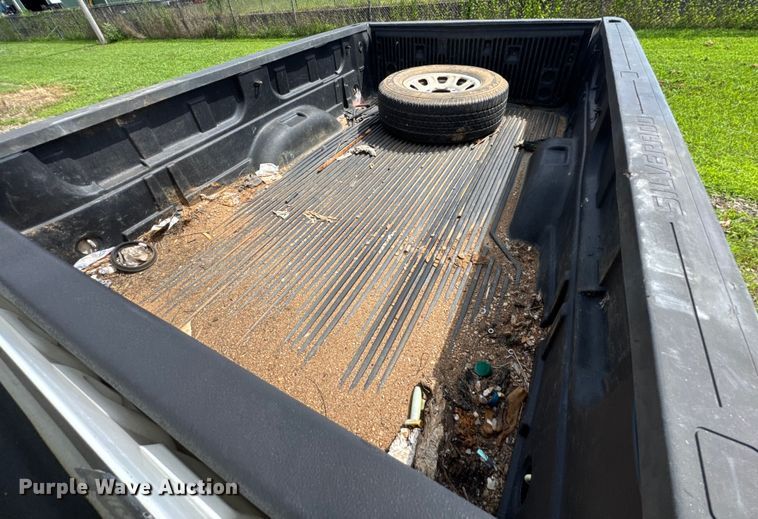 image for item DU9242 2015 Chevrolet Silverado 2500HD Crew Cab pickup truck