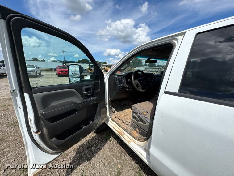 image for item DU9242 2015 Chevrolet Silverado 2500HD Crew Cab pickup truck