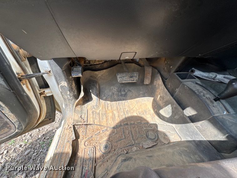 image for item DU9242 2015 Chevrolet Silverado 2500HD Crew Cab pickup truck