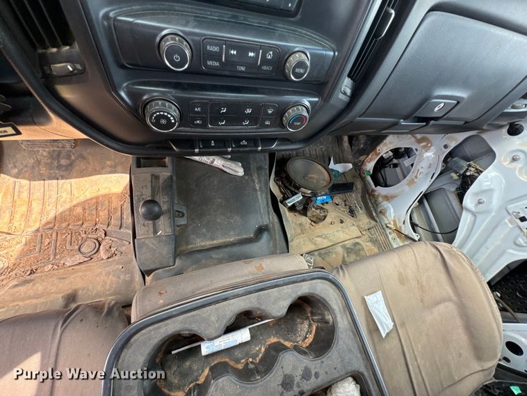 image for item DU9242 2015 Chevrolet Silverado 2500HD Crew Cab pickup truck