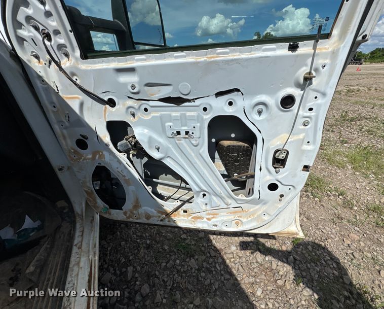 image for item DU9242 2015 Chevrolet Silverado 2500HD Crew Cab pickup truck