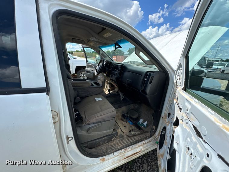 image for item DU9242 2015 Chevrolet Silverado 2500HD Crew Cab pickup truck