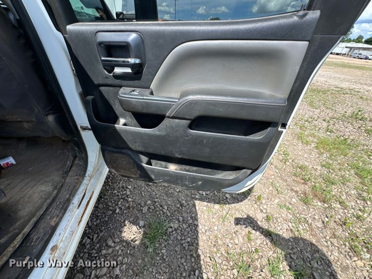 image for item DU9242 2015 Chevrolet Silverado 2500HD Crew Cab pickup truck