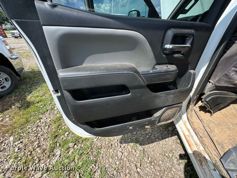 image for item DU9242 2015 Chevrolet Silverado 2500HD Crew Cab pickup truck