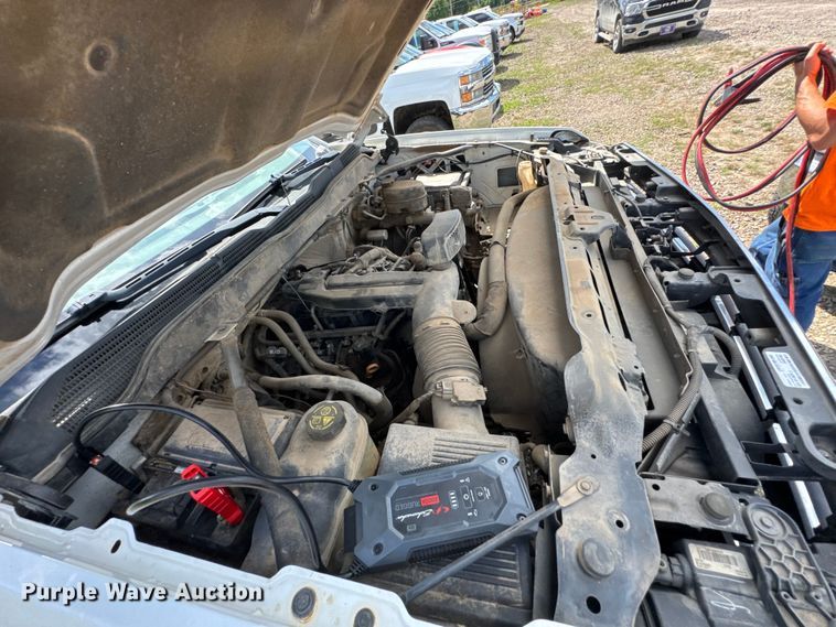 image for item DU9242 2015 Chevrolet Silverado 2500HD Crew Cab pickup truck