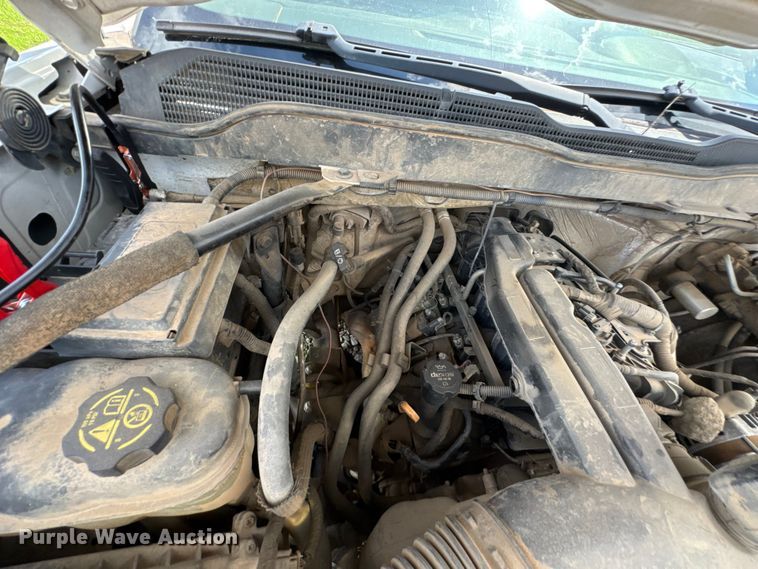 image for item DU9242 2015 Chevrolet Silverado 2500HD Crew Cab pickup truck