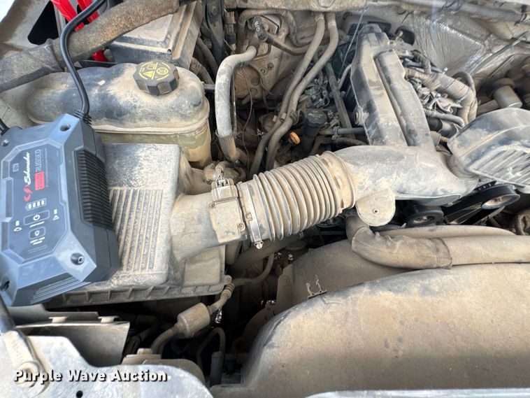 image for item DU9242 2015 Chevrolet Silverado 2500HD Crew Cab pickup truck