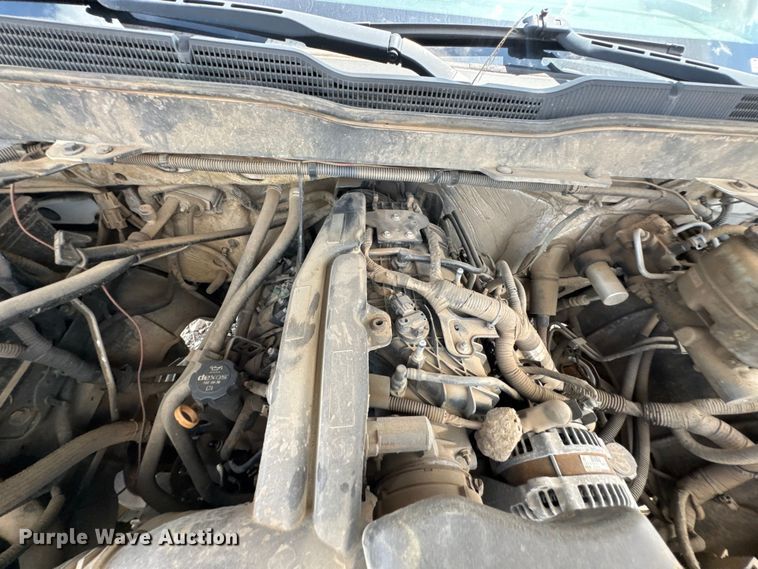 image for item DU9242 2015 Chevrolet Silverado 2500HD Crew Cab pickup truck