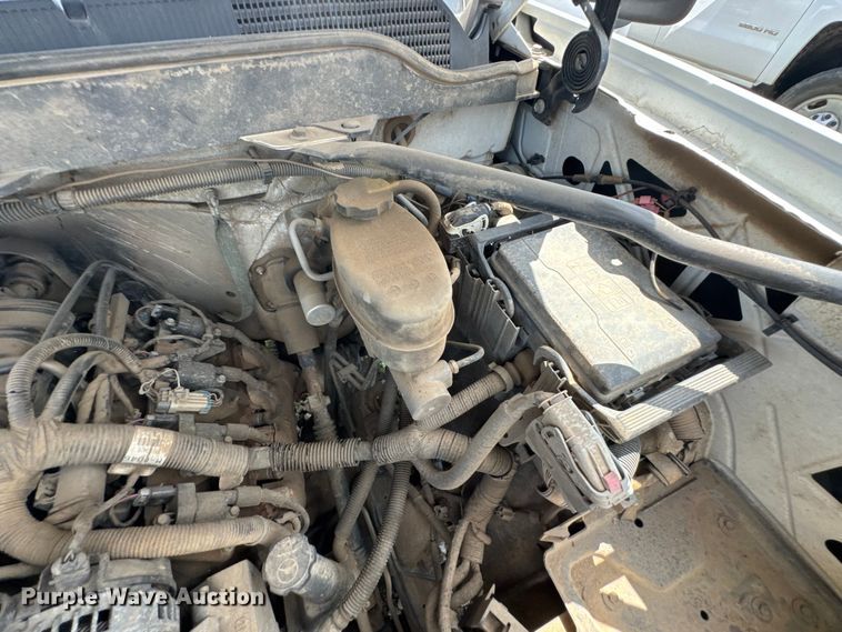 image for item DU9242 2015 Chevrolet Silverado 2500HD Crew Cab pickup truck