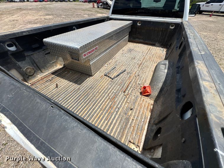 image for item DU9243 2016 Chevrolet Silverado 2500HD Crew Cab pickup truck