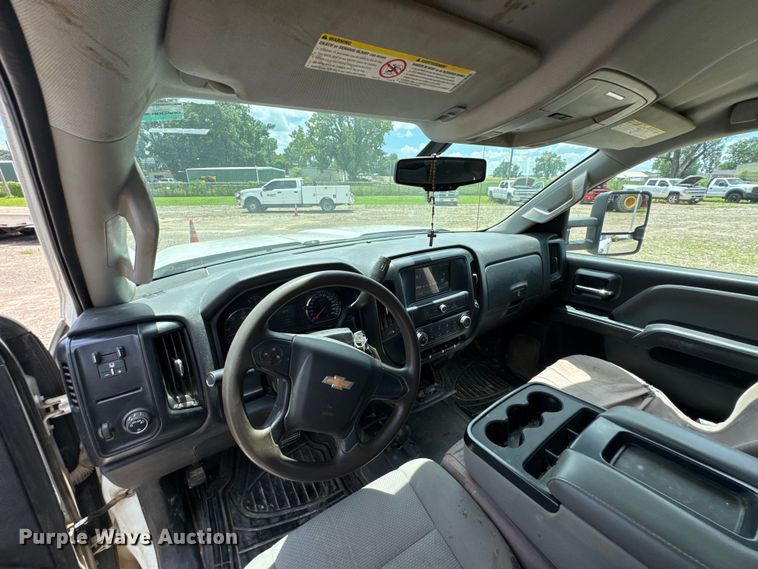 image for item DU9243 2016 Chevrolet Silverado 2500HD Crew Cab pickup truck